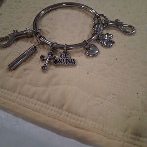 Best Grandma Silver Charm Keyring Bracelet?